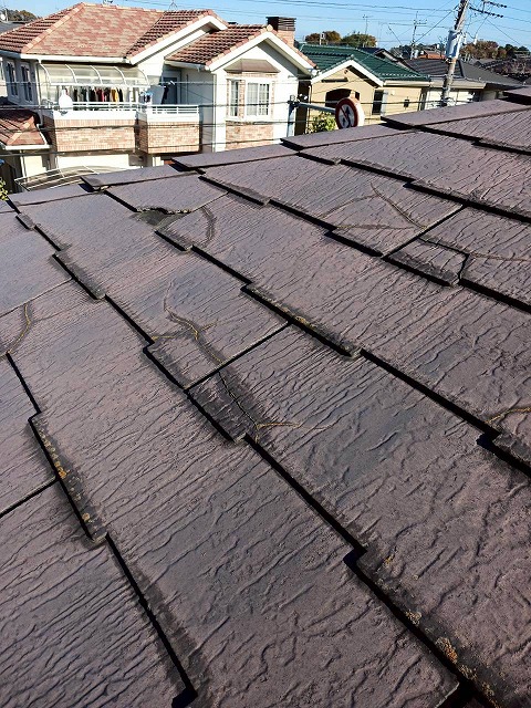 経年劣化した屋根材